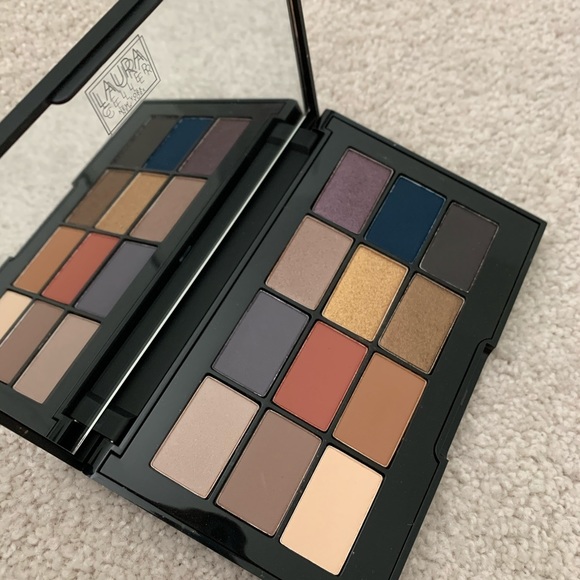 Laura Geller  Downtown Cool Eye Shadow Palette - Picture 3 of 3